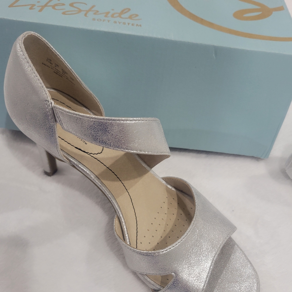 Life Stride Silver Heels Elegant Comfort